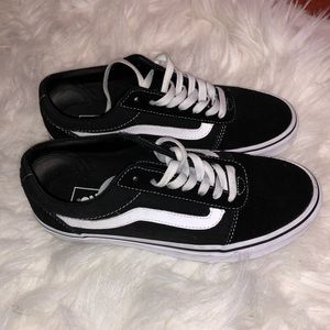 VANS WARD LO SUEDE SNEAKERS
